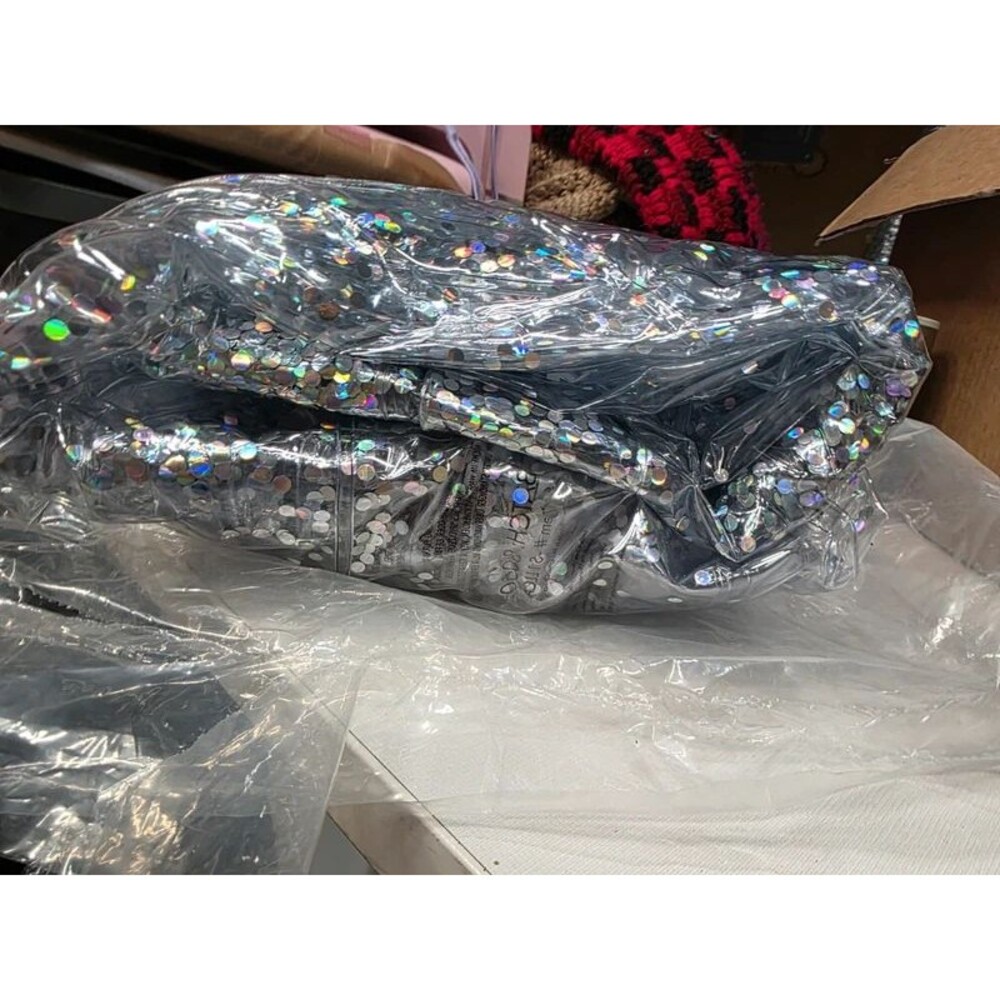 Mystery floaty. - Picture 2 of 3